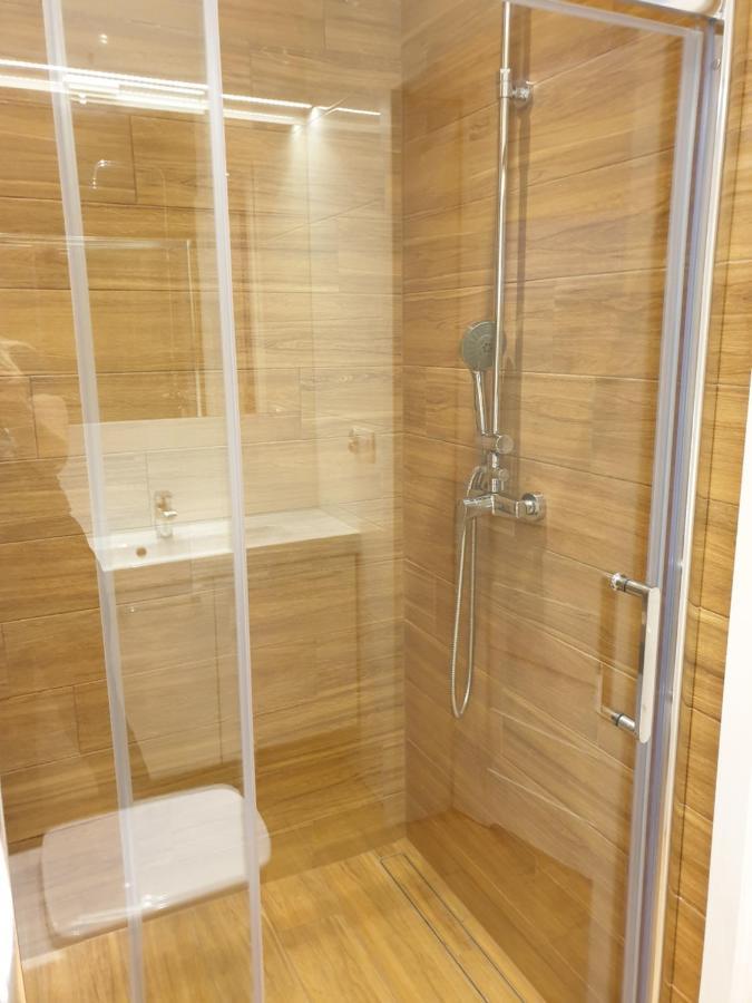 Maly Apartament W Zieleni Blisko Jeziora Środa Wielkopolska Exterior foto