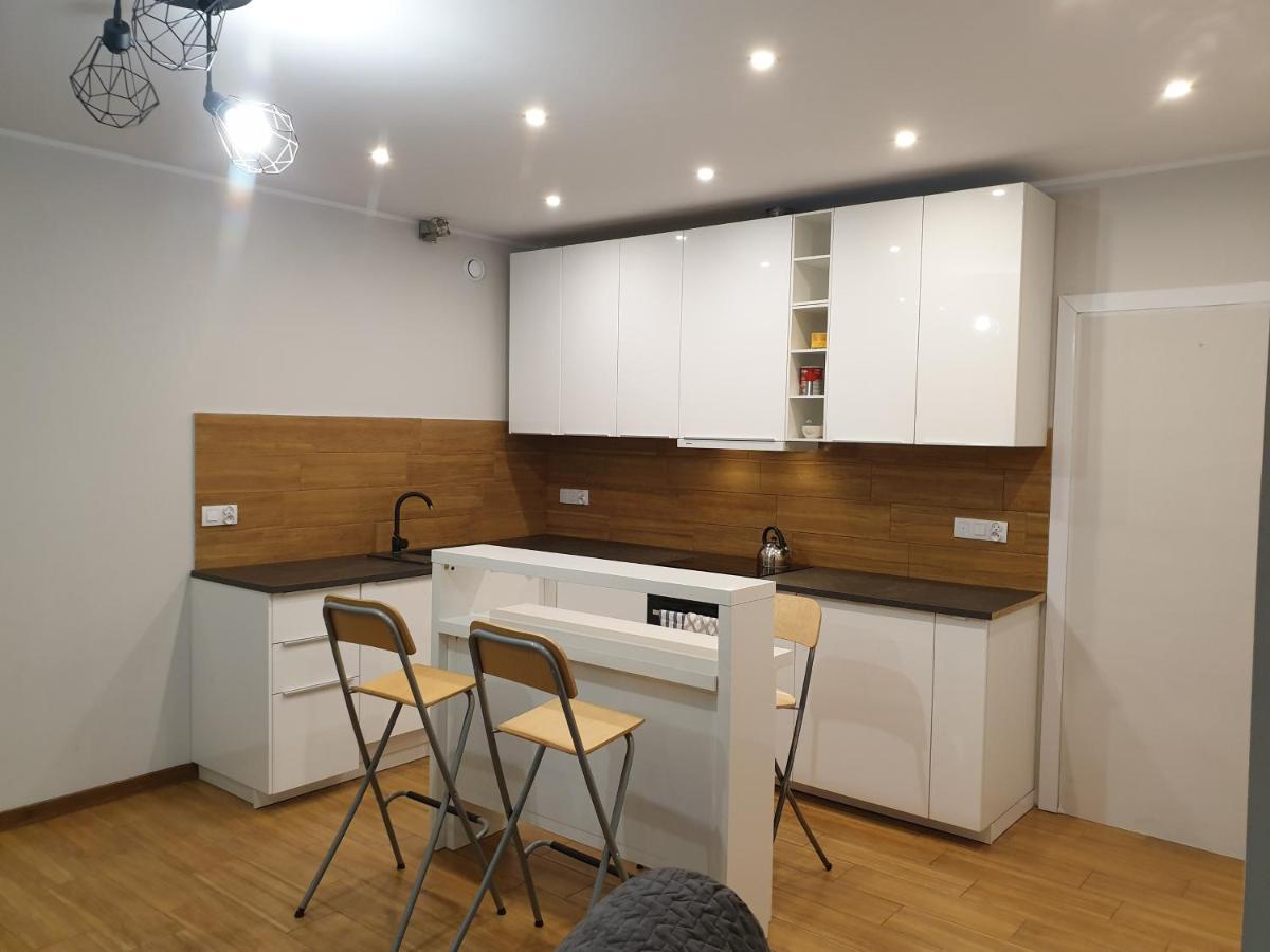 Maly Apartament W Zieleni Blisko Jeziora Środa Wielkopolska Exterior foto